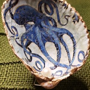 One Of A Kind Embellished SEASHELL Octopus DESIGN